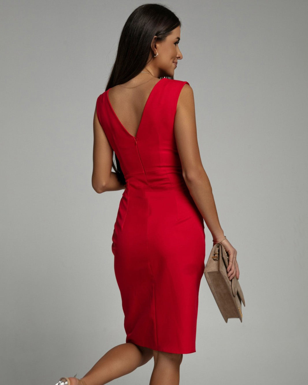 Lunabella™ | Abito aderente con scollatura a V e spacco