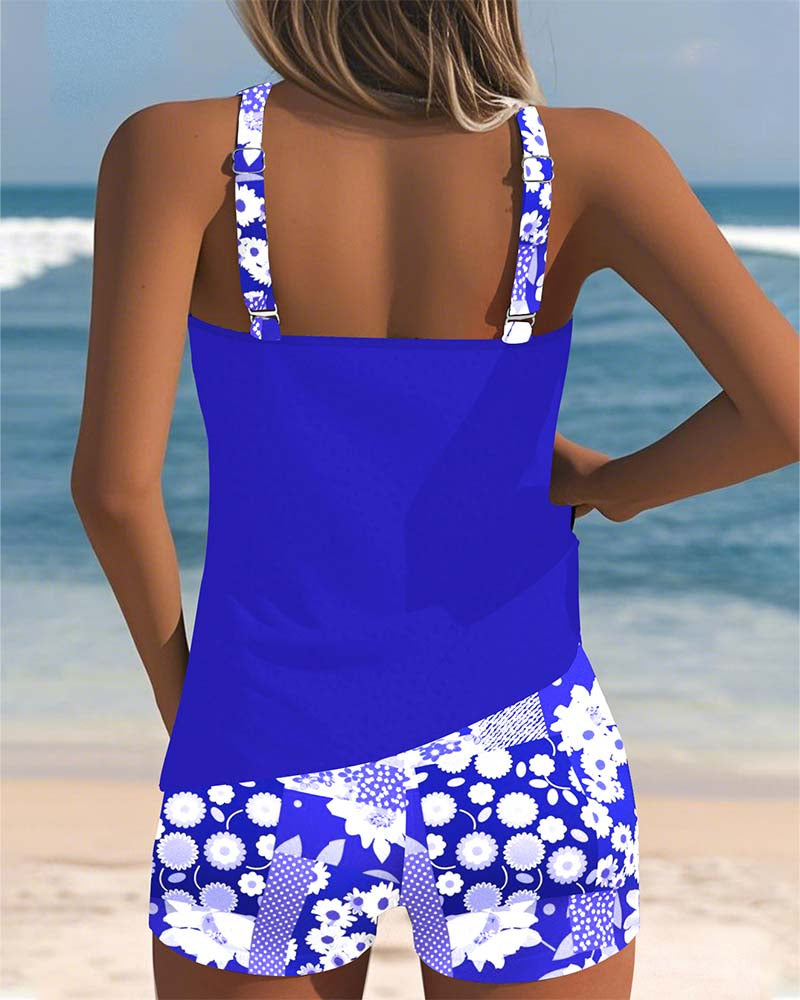 Sabrina | Tweedelig Badpak met Comfortabele Pasvorm en Bloemige Strandstijl